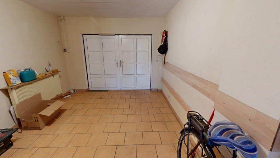 Garage Doppelhaush�lfte Radegast