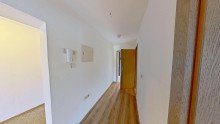 Flur Helle, gem�tliche Dachgeschosswohnung sucht neue Mieter