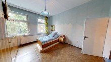 Schlafzimmer Reihenhaus in Aken mit Renovierungsbedarf