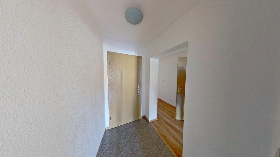 Flur / Eingangsbereich Dachgeschosswohnung K�then/ Anhalt