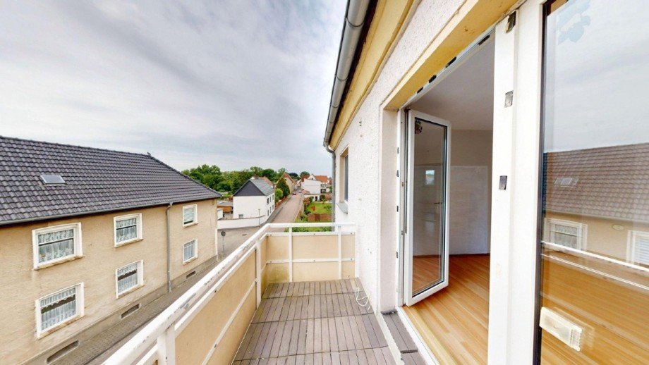 Balkon Etagenwohnung Gr�bzig