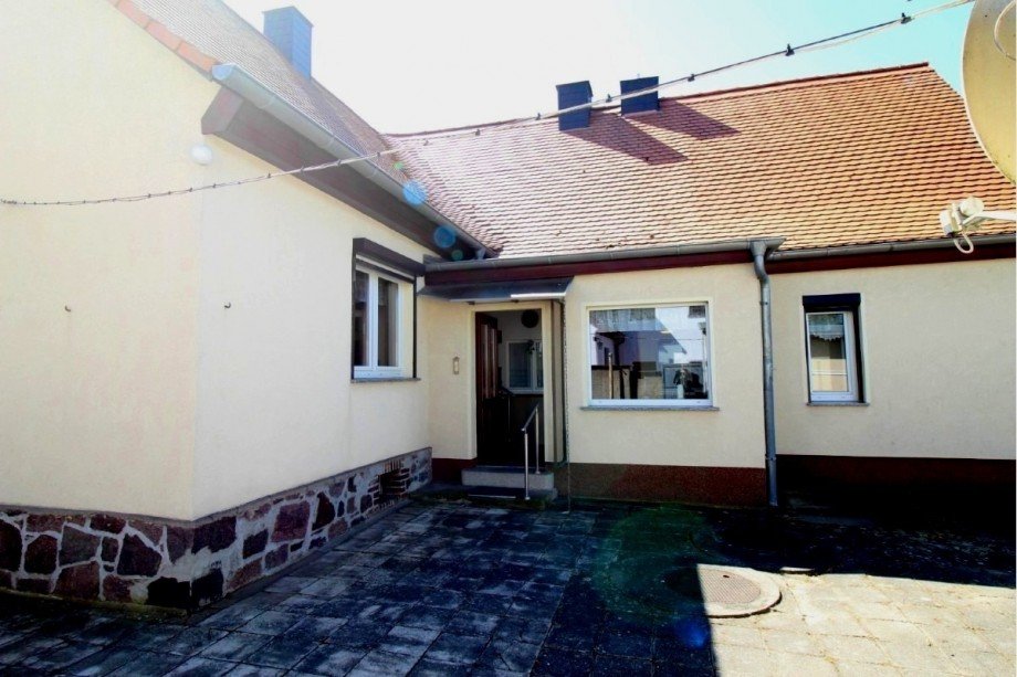 Eingang Doppelhaush�lfte Z�rbig