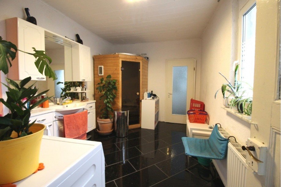 Badezimmer EG Raum 1 Reihenmittelhaus K�then
