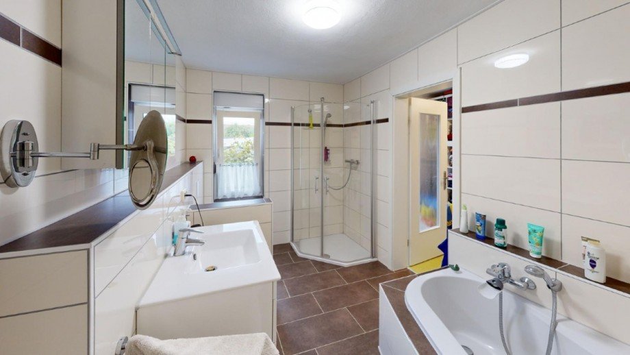 Badezimmer Zweifamilienhaus S�dliches Anhalt
