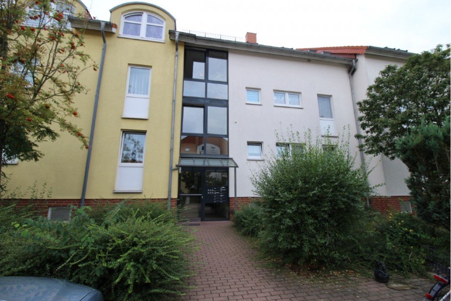 Hausvorderansicht Souterrainwohnung K�then/ Anhalt