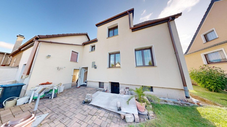 R�ckansicht Wohnhaus Einfamilienhaus Aken