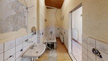 Badezimmer mit Modernisierungsbedarf Ohne K�uferprovision!!! Eigenheim am Ortsrand zum Renovieren und Wohlf�hlen