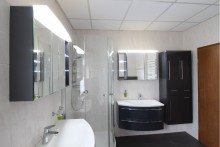Bad im OG Ohne K�uferprovision!!! Gepflegtes Reihenhaus mit wundersch�ner Eigent�merwohnung und Mieteinnahme