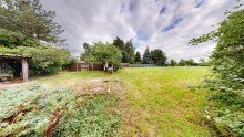 Blick auf Wiesengrundst�ck Ohne K�uferprovision! Landleben deluxe ? Platz f�r zwei Familien & jede Menge Ideen!