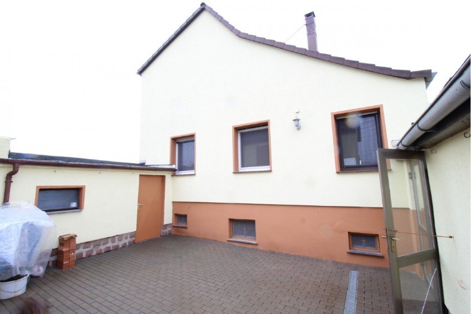 R�ckansicht Wohnhaus Einfamilienhaus Aken