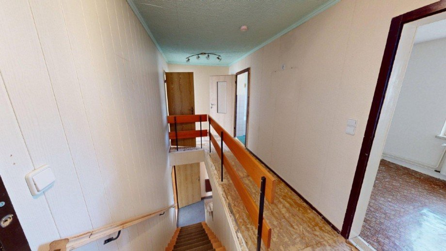 Flur OG Reihenendhaus Gr�bzig