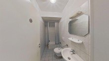 WC mit Dusche Vielseitig nutzbare Gewerbeeinheit im Erdgeschoss ? B�ro oder Praxis mit optionaler Einliegerwohnung