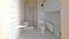 Badezimmer Helle 3-Raum-Wohnung im 1. Obergeschoss mit Gartennutzung