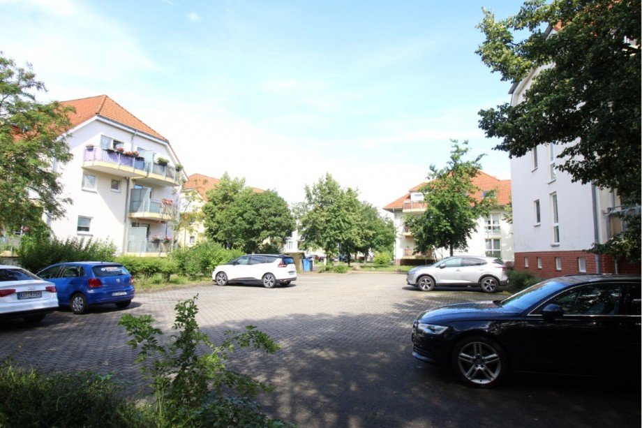 Parkpl�tze Dachgeschosswohnung K�then