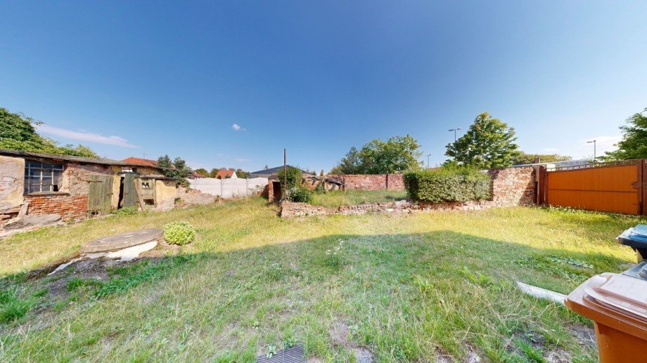 Gartenbereich mit Zufahrt Reihenendhaus K�nnern