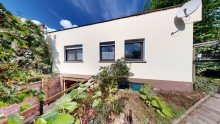 Vorderansicht mit Tiefgarage Ohne K�uferprovision!!! Ein Bungalow vom Typ Bitterfeld wartet auf Verj�ngungskur