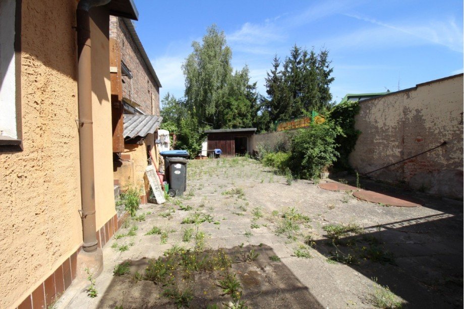 Hof mit Garage Einfamilienhaus Osternienburger Land