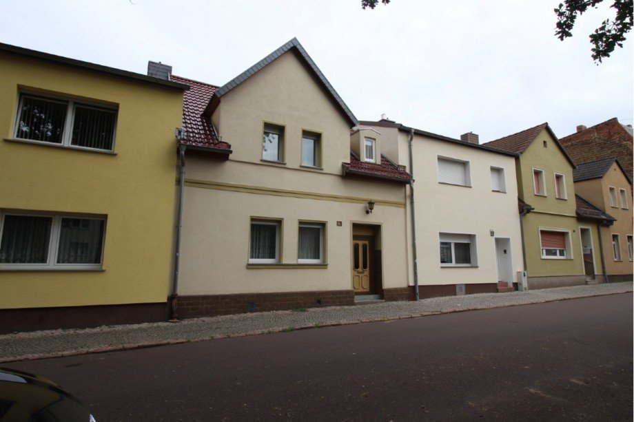 Vorderansicht Reihenmittelhaus K�then