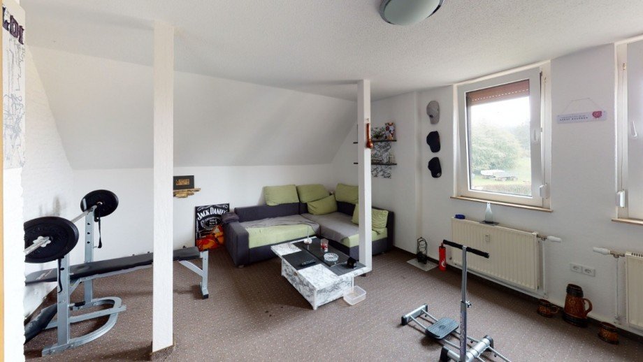 Innenaufnahme Dachgeschoss Reihenendhaus Teuchern