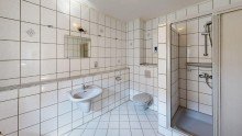 Badezimmer im OG Haus mit Gewerbe + Wohnung in K�then Innenstadt 1A-Lage - Ideal f�r Selbstst�ndige oder Investoren