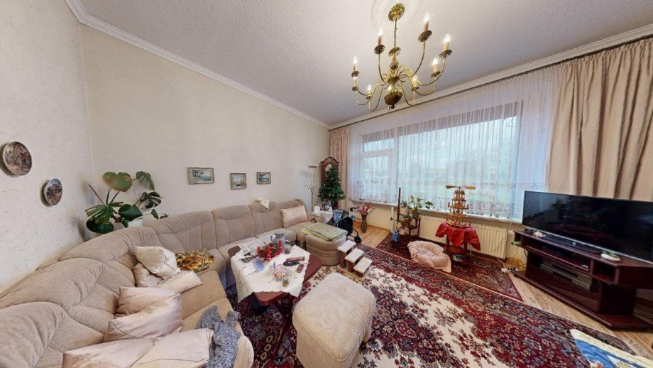 Wohnzimmer EG Mehrfamilienhaus Halle