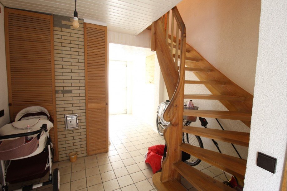 Hauseingang/ Aufgang zur Wohnung Maisonettewohnung K�then/ Anhalt