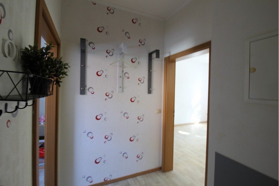 Flur-Eingangsbereich Etagenwohnung K�then/ Anhalt