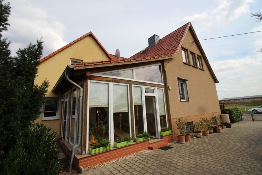 Blick auf Wintergarten Einfamilienhaus K�nnern
