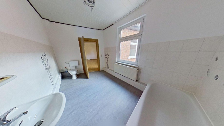 Badezimmer Etagenwohnung K�then/ Anhalt