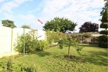 Gartenbereich Ohne K�uferprovision!!! Gepflegtes Reihenhaus mit wundersch�ner Eigent�merwohnung und Mieteinnahme