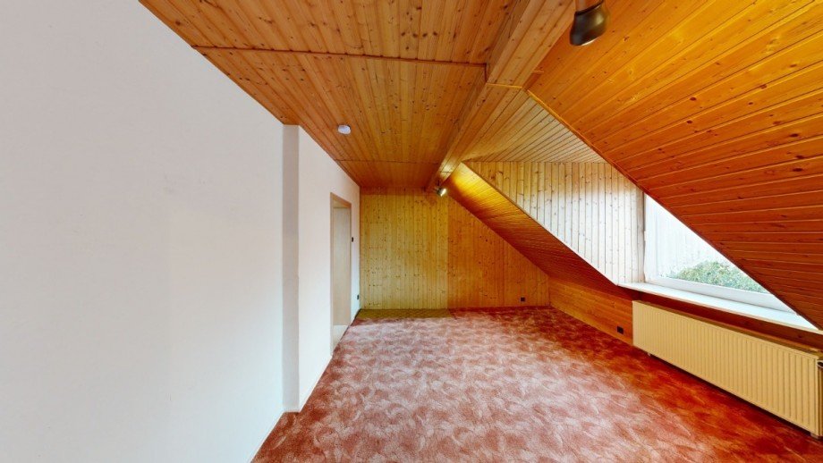 Zimmer im DG Zweifamilienhaus K�then