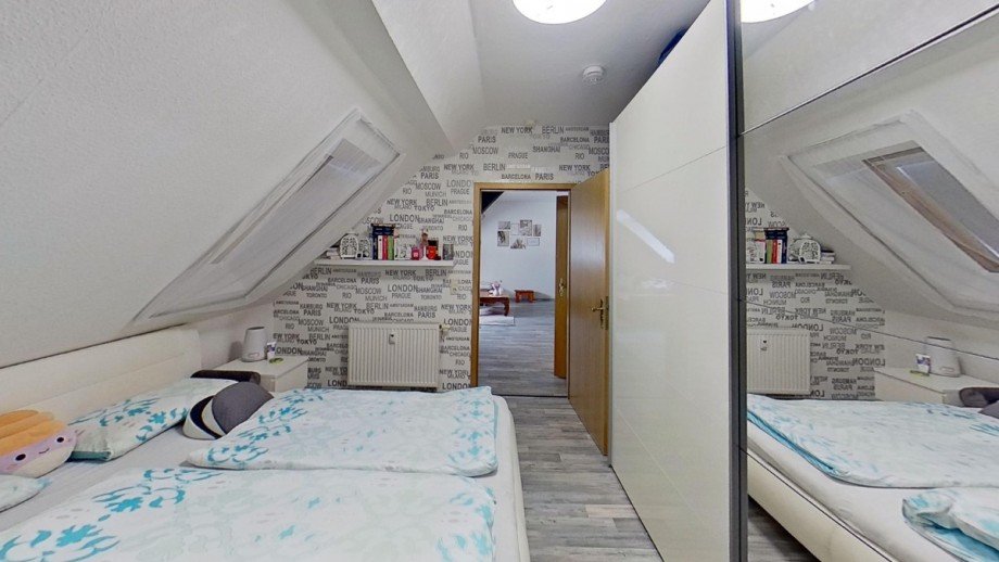 Schlafzimmer Dachgeschosswohnung S�dliches Anhalt -G�rzig OT Reinsdorf