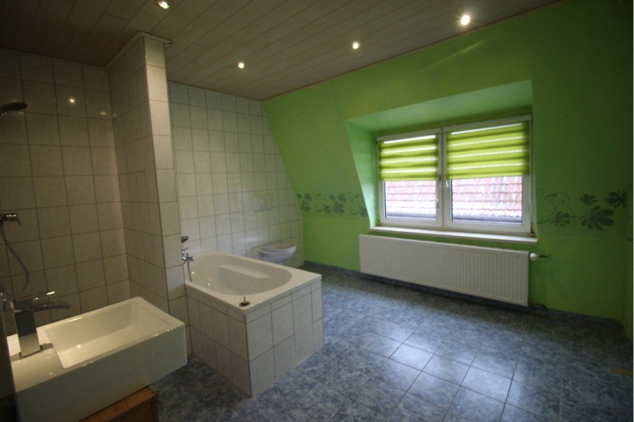 Badezimmer Doppelhaush�lfte Osternienburger Land