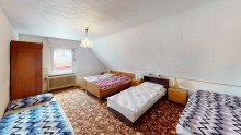 Schlafzimmer ***OHNE K�UFERPROVISION*** Ger�umiges Einfamilienhaus in ruhiger Siedlungslage