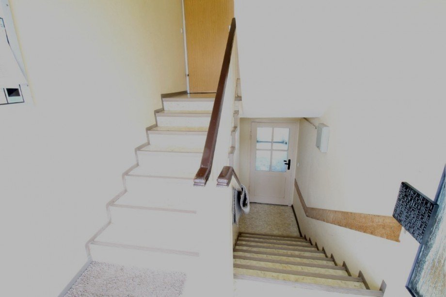 Hausflur Etagenwohnung K�then