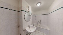 Badezimmer Ohne K�uferprovision!!! Renovierte Erdgeschosswohnung in beliebtem Wohngebiet