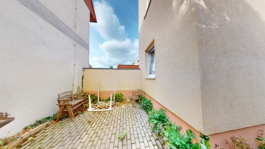 Hof Mehrfamilienhaus K�then