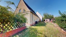 Hinteransicht OHNE K�UFERPROVISION!!! Ger�umiges Reiheneckhaus mit Garten und Zufahrt