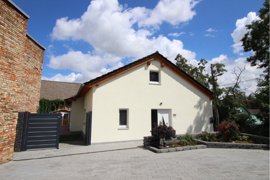 Vorderansicht Wohnhaus Bungalow Osternienburger Land