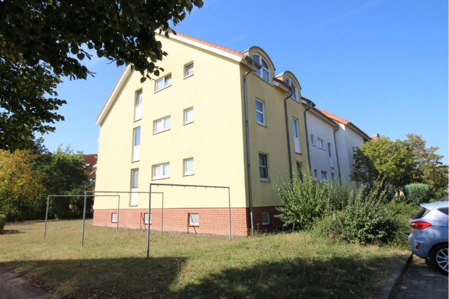 Seitenansicht Wohnhaus Etagenwohnung K�then