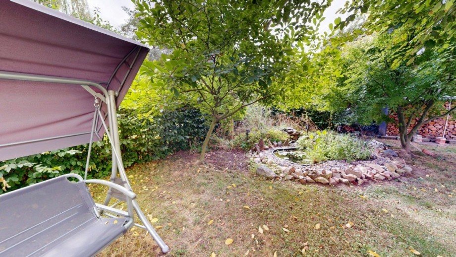 Garten mit Zierteich Villa K�then